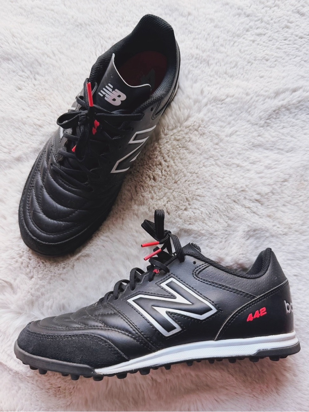 New Balance Men's Black Athletic Turf Shoes - 442 Size 8